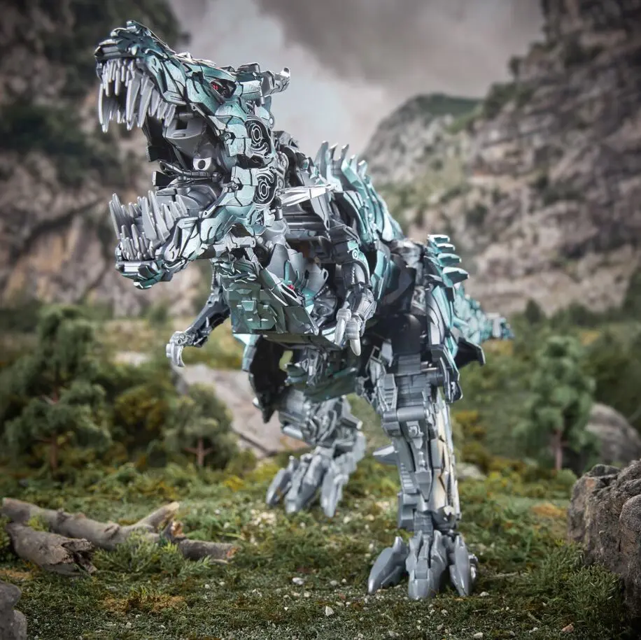 Transformers Studio Series Age of Extinction Titan Class Grimlock - Image 9